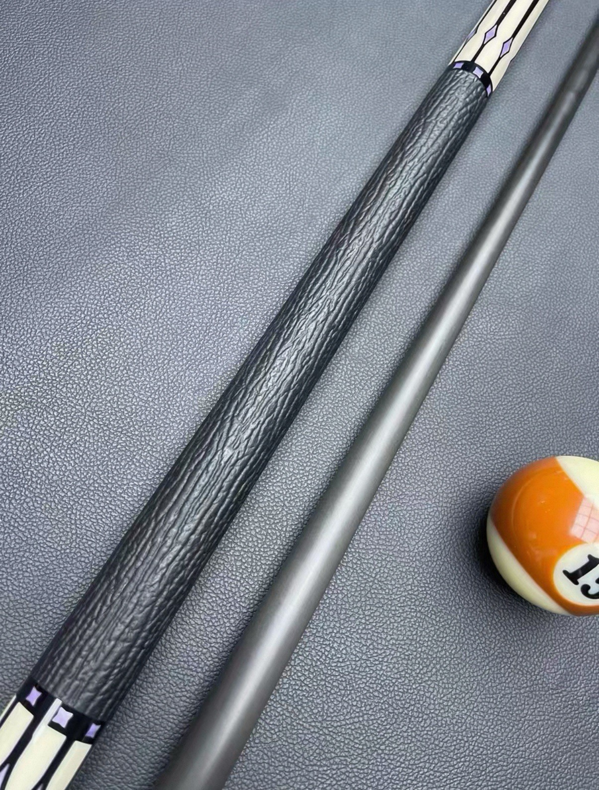 Tarik Light Shadow Series Pool Cue – Carbon Tube + Abalone/Inlay Forearm