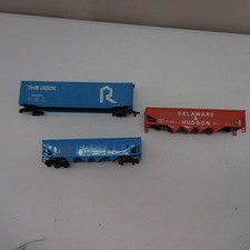 Bachmann Trains Damaged Cards, need Wheels replaced/repaired on each
