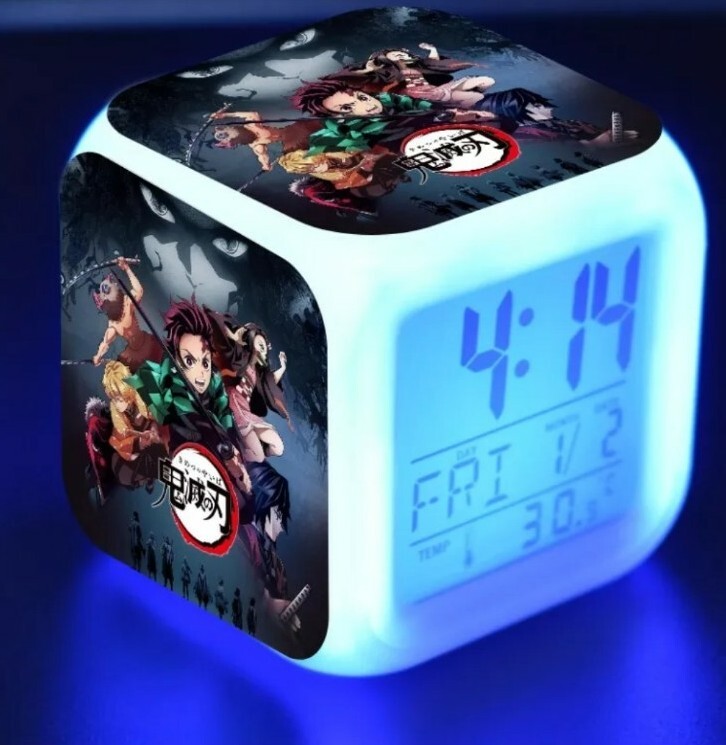 Réveil Demon Slayer pour lever matinal difficile et veilleuse anti peur du noir