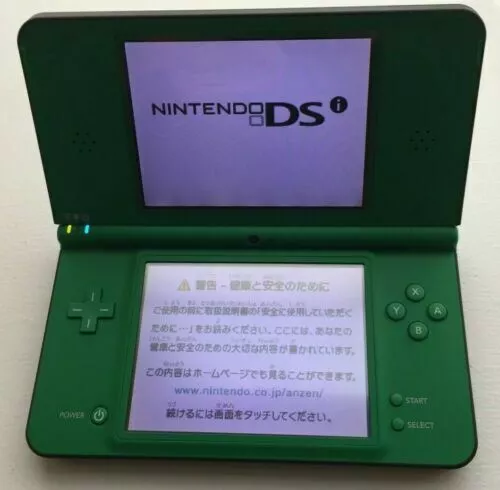 Best Buy: Nintendo Nintendo DSi Bundle (Green) TWLSM8TI