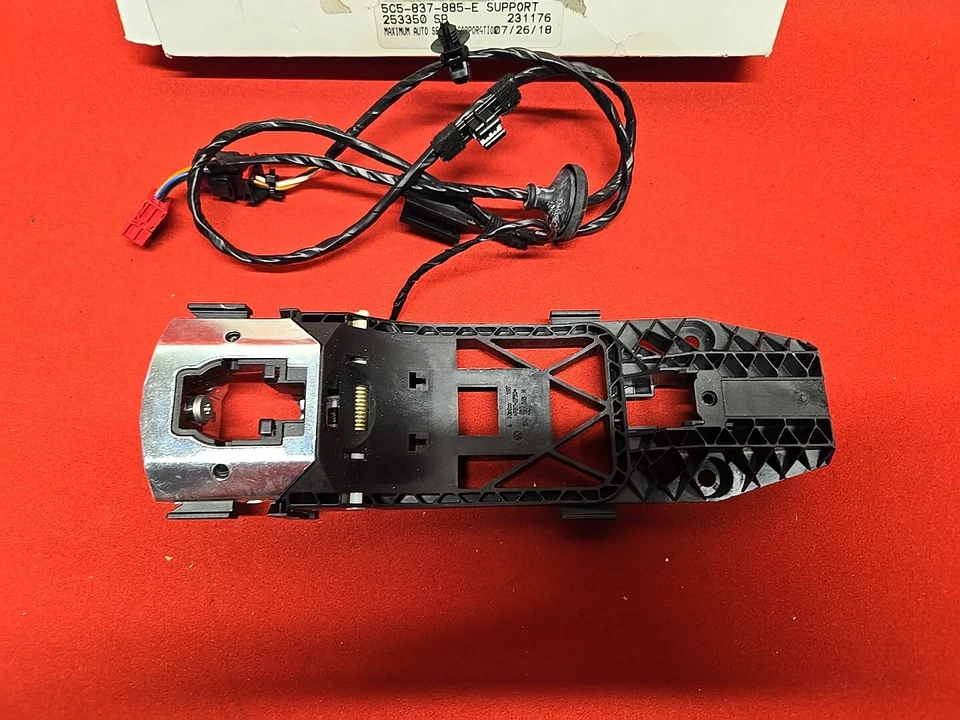 VW Volkswagen Beetle 2012-2019 puerta izquierda manija exterior base con cableado OEM Foto 3 de 4