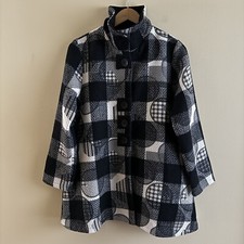 Damee Women’s Blk/white Plaid Waffle Weaved Coat Sz Medium