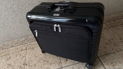 Rimowa Salsa Deluxe Hybrid Business Trolley  |preLVMH| Handgepäck 4 Räder TOP