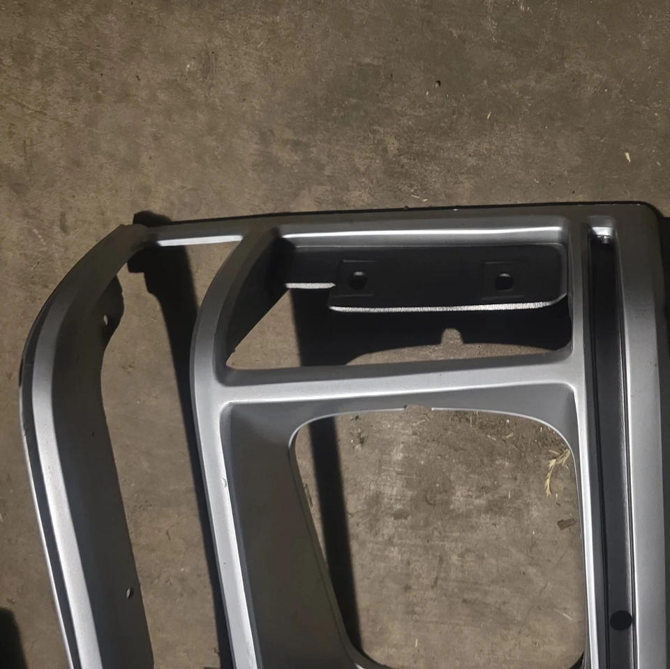 RH Bezel Headlight Dodge Grand Caravan Chrysler Town Country 1987-1990 - Image 4 of 4