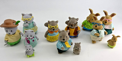 Lil Woodzeez Calico Critters Flocked Animal 12 Lot Cats Squirrels Rabit Families