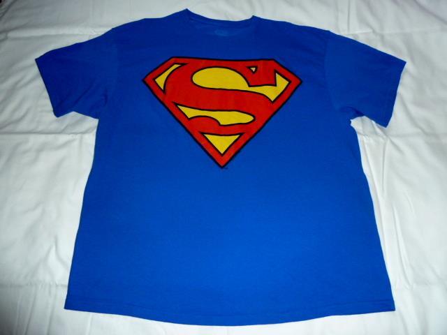 ALTRA T shirt Superman blu XXL 2XL da uomo usata in ottime condizioni 48" circonferenza petto 30" L audace Lrg giallo rosso distintivo