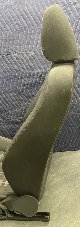 06-09 Volkswagen Rabbit 07-09 Golf GTI 4 Dr Passenger Seat W/Power Backrest Foto 4 de 4