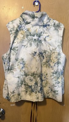 Damsel In This Dress Couture Pill Box Hat Denim Blue with Floral Embroidery NWOT The Carmen Dress in Provencal Blue Floral – V. Chapman main image 4