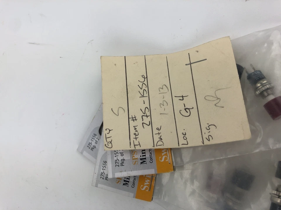 Lote De 21 Interruptores De Botón RadioShack Varios Momentáneos + Mini 125 250 Vac Foto 4 de 4