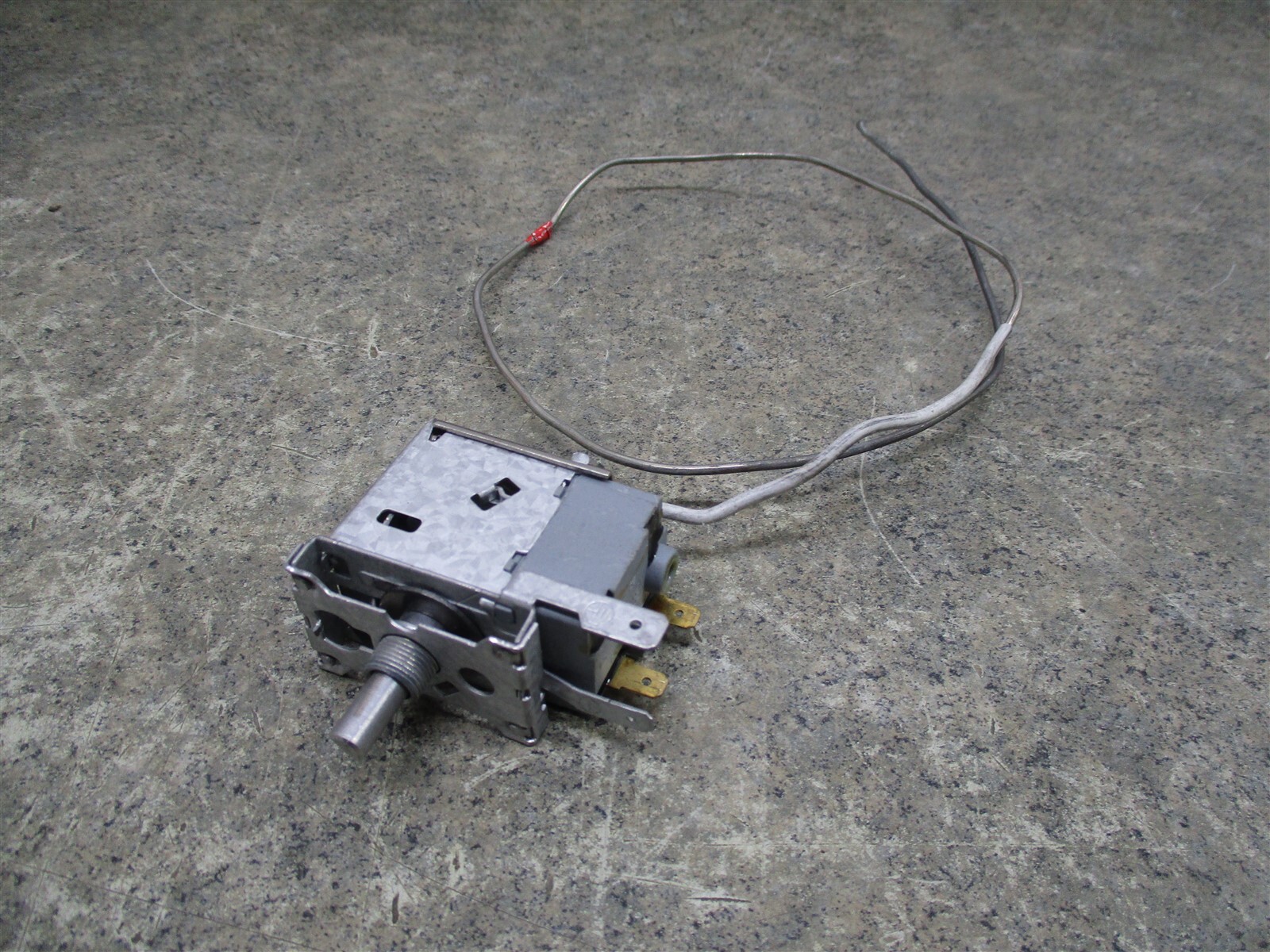 THOMSON FREEZER THERMOSTAT PART TFRF520SM eBay