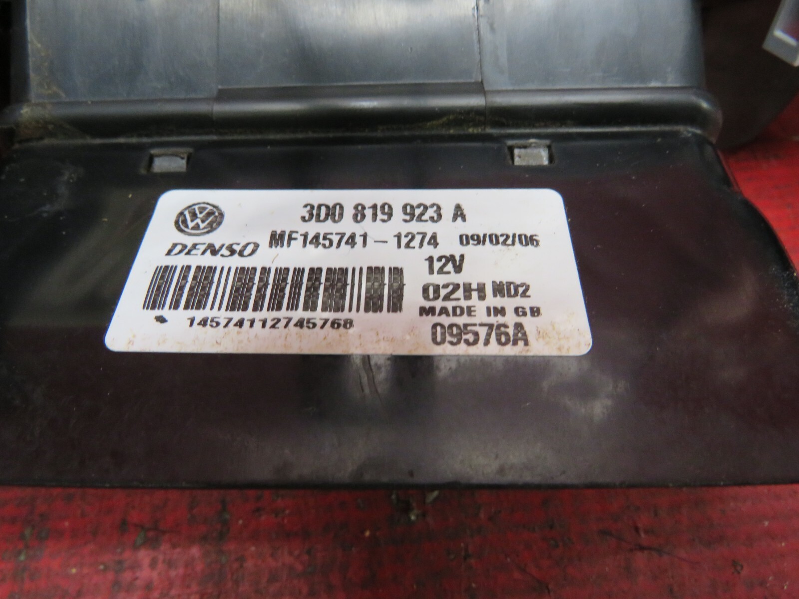 2006 BENTLEY FLYING SPUR FRONT RIGHT UNDER SEAT WARMER