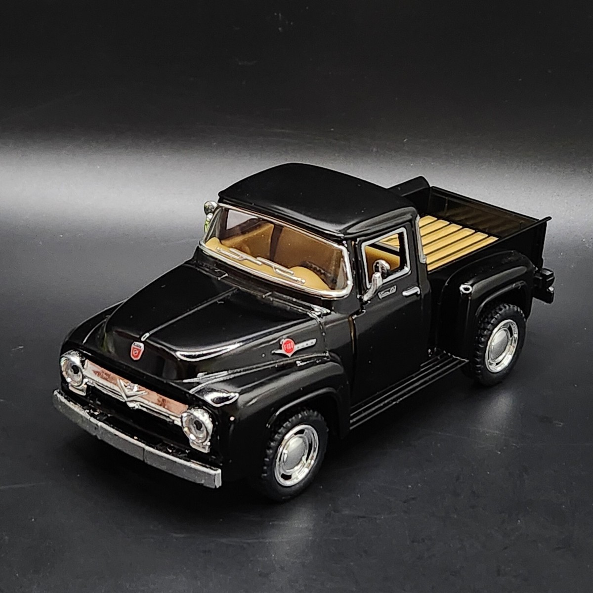ミニカー FORD F-100PICKUP 1956 1956 Ford F-100 Pickup Truck Collectible 1:38 Scale Diecast