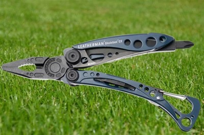 Leatherman Skeletool CX Nocturnal Multitool Zange Schwarz/Blau (Lim. Edition)