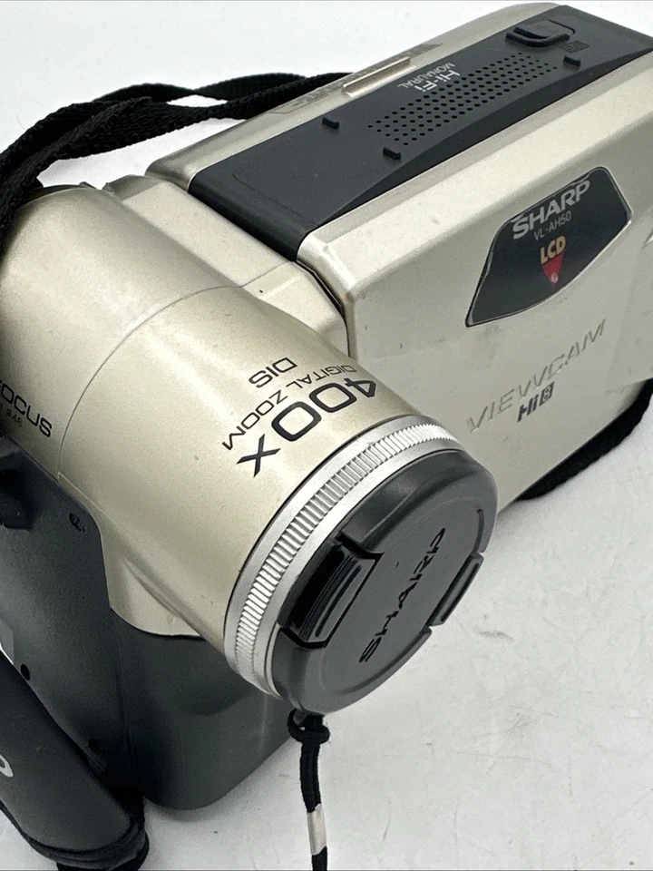 Sharp VL-AH50 HI 8 Viewcam Camcorder VCR, Bag, Video Tape. No Battery - Image 2 of 4