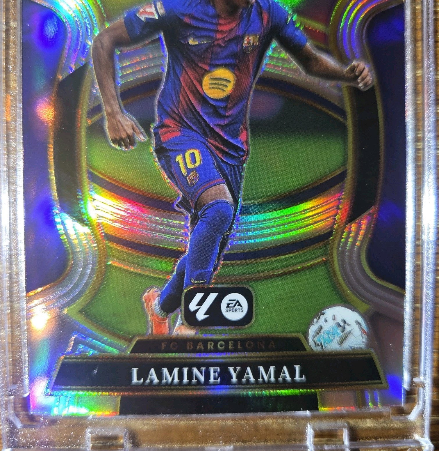 Lamine Yamal RARE SILVER REFRACTOR SELECT SOCCER INVESTMENT CARD SSP ROY MINT view 3