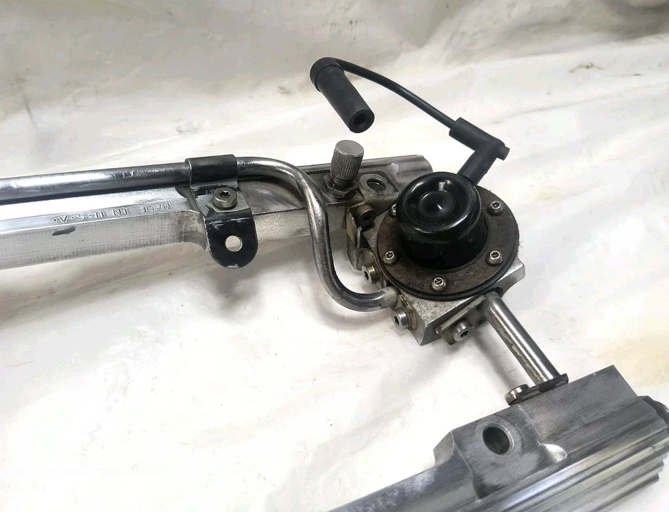 84-86 CORVETTE / 85-88 CAMARO Z28 FIREBIRD TA GTA TPI V8 Fuel Rail 17085052 MPFI - Image 3 of 4