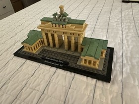 LEGO ARCHITECTURE: Brandenburg Gate (21011), RETIRED