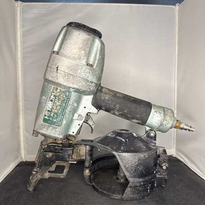 #ad Hitachi NV65AH 2 1 2quot; Coil Nailer Works Great $279.99