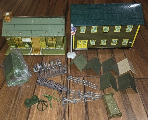 Marx US Army Training Center Headquarters Barracks Accessories Tents Fencing Lot