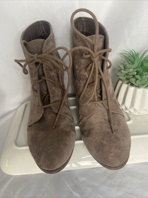 Madden Girl Chestnut Brown Suede Wedge Ankle Boots - Size 9M