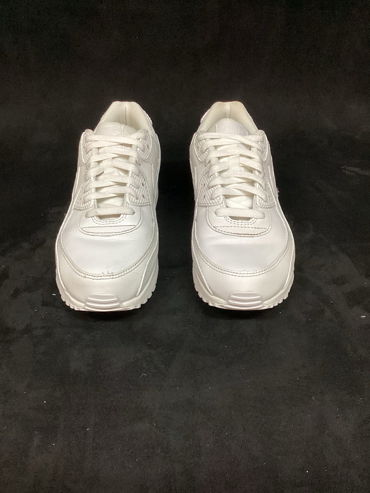 Size 10 - Nike Air Max 90 Mens Triple White 2022 Cz5594-100 thumbnail 3