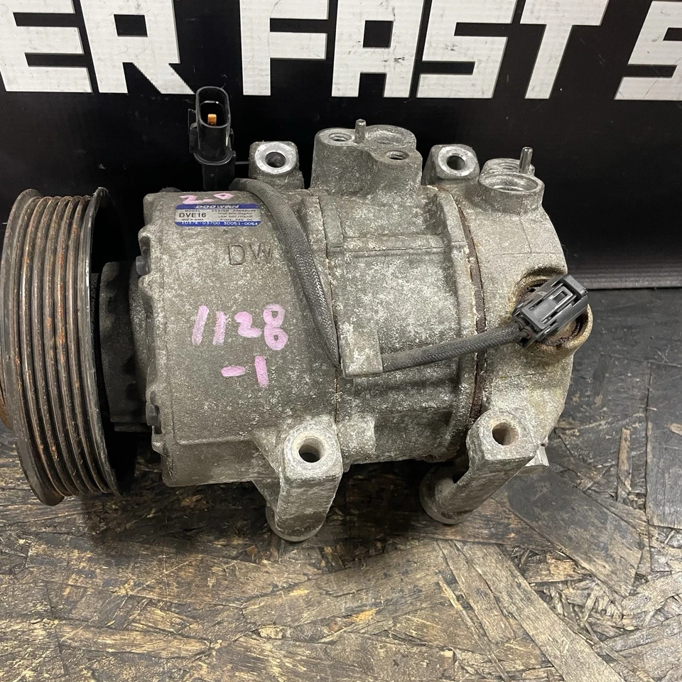 Hyundai Genesis 2013-2014 cupé 2.0 2.0T turbo original OEM compresor de aire acondicionado usado Foto 4 de 4