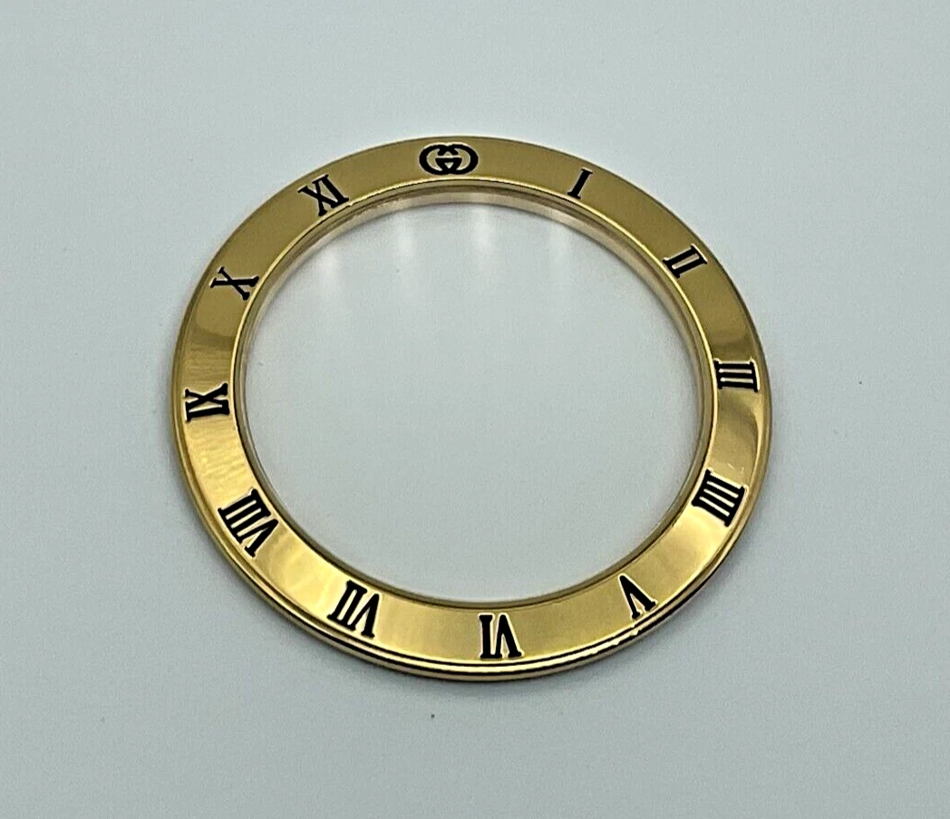 LUNETTE DE MONTRE GUCCI 3000M D'OCCASION AVEC VERRE CRISTAL INSTALLÉ