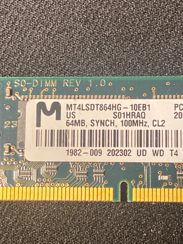 Micron 64MB Synch PC100-222-620 MT4LSDT864HG-10EB1 Laptop Memory - Image 2 of 4