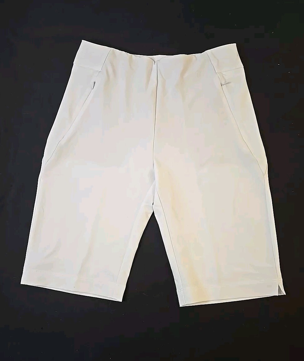 Sz 8 Tail White Label Shorts. Women's White Pull On Pockets 11