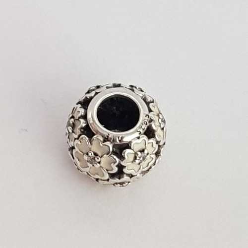 Genuine Pandora Primrose Meadow White Flower Silver Enamel CZ Charm 791488EN12 - Picture 4 of 9