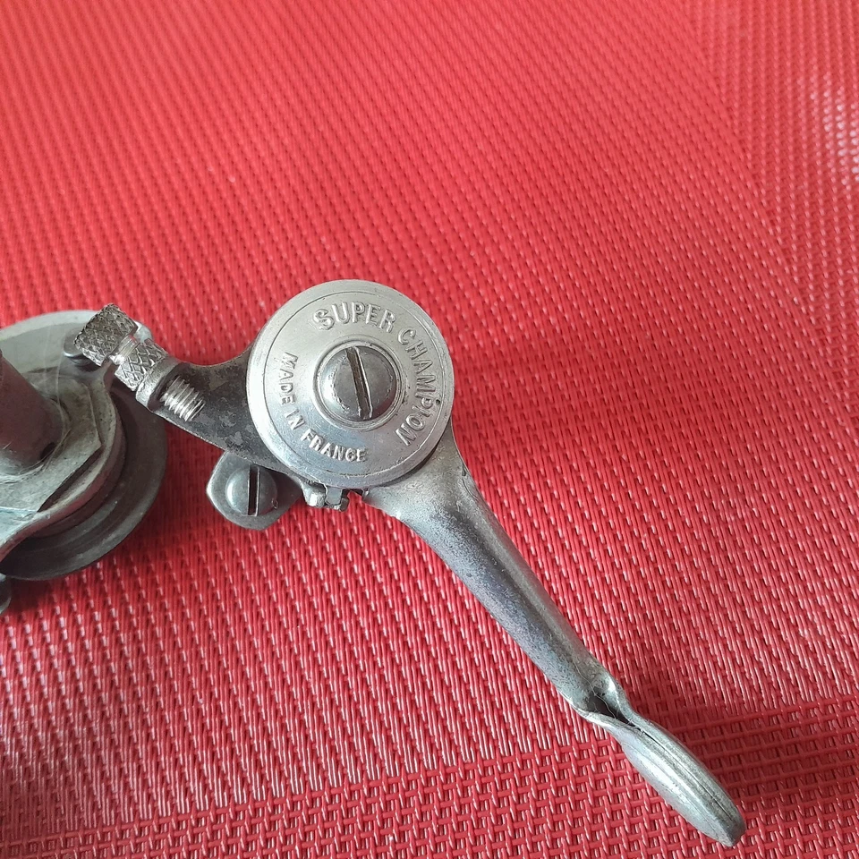 SUPER*CHAMPION*(Dérailleur AR à chainette et sa Manette) Full Aluminium (NOS) - Photo 4/4