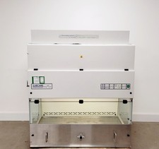 Labcaire Modell SC12R Umluft Klasse II Sicherheitswerkbank Labor