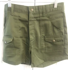 VERY NICE OFFICIAL BOY SCOUTS OF AMERICA GREEN UNIFORM SHORTS SIZE 18 28 WAIST