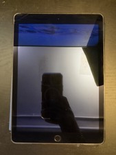 Apple iPad Air 2 - Slightly Cracked Screen - Hardly Noticeable - Full Function