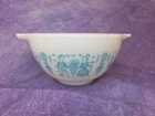 441 PYREX Amish Print Rooster Turquoise Blue on White 1 1/2  Bowl
