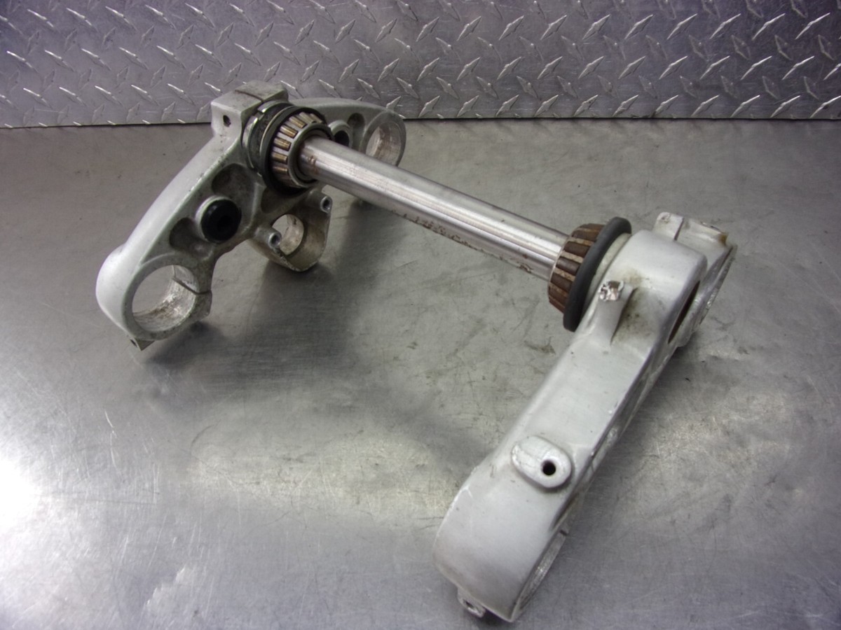 886 A MOTO GUZZI V11 EV 1998 OEM TRIPLE TREE FORK CLAMP STEM