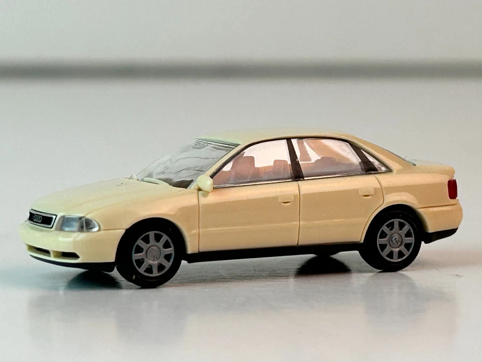 Modelos Rietze escala 1:87 Audi A-4 sedán Foto 2 de 4