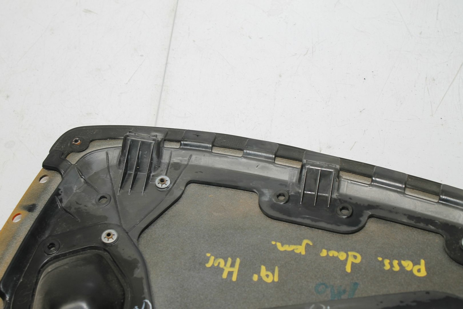 2019 LAMBORGHINI HURACAN RH PASSENGER DOOR JAM PANEL COVER TRIM BROKE TAB 15 16