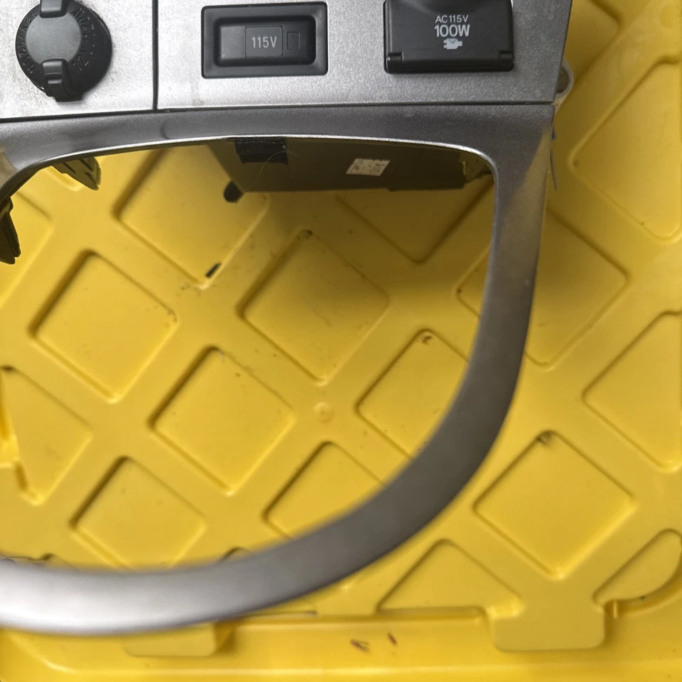 Módulo de control climático de temperatura Toyota Matrix 2004 2005 2006 2007 2008 Foto 4 de 4