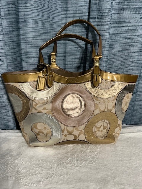 Coach Carly Large Circular Patchwork Shoulder Bag… - image 2