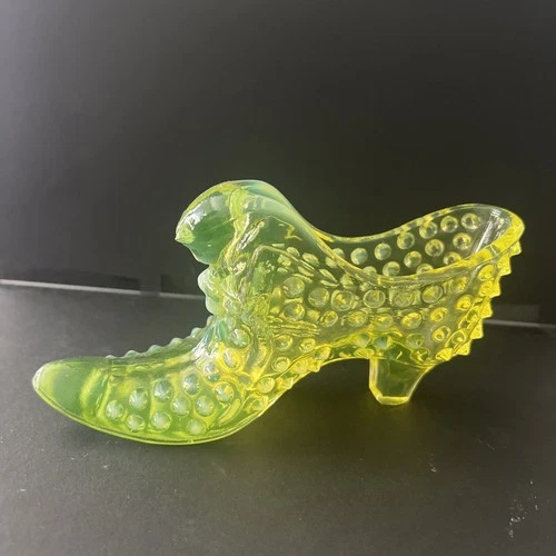 Fenton Vaseline Uranium Glass Hobnail Cat Slipper Shoe – Glows Under UV Light