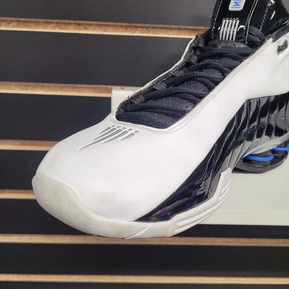 NIKE SHOX BB4 COURO BRANCO PRATA PRETO AZUL VINCE CARTER Tamanho 11 AT7843-102 - Imagem 2 de 4