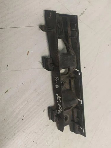 VW PASSAT Variant B6 3C5 Stoßstangenhalter vorne links 3C0807183 1.98 24419552