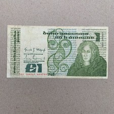 Ireland Republic, 1 pound, 1980 s Queen Medb Irish Banknote. World Currency.
