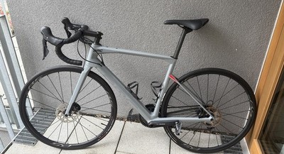 BMC Roadmachine 02 Three   Modelljahr 2020 - Rennrad Größe 54