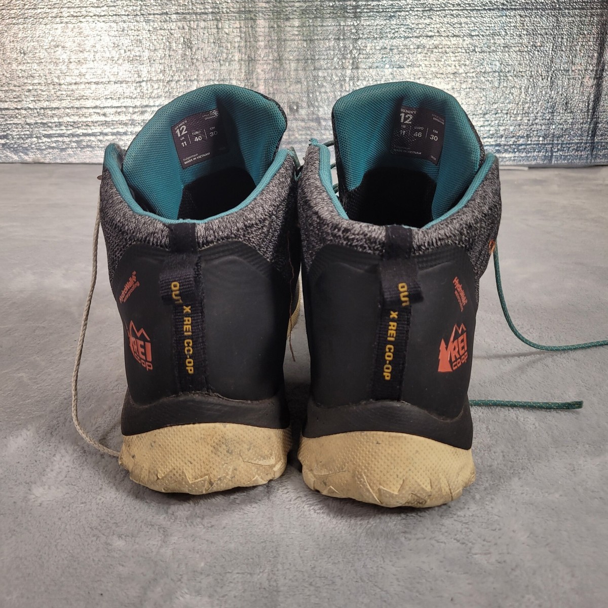 REI Co-op x Outdoor Afro Flash Men’s Hiking Boots | 10.5 | Black/Teal/Orange REI Co-op Flash Hiking Boot Review | Switchback Travel main image 4