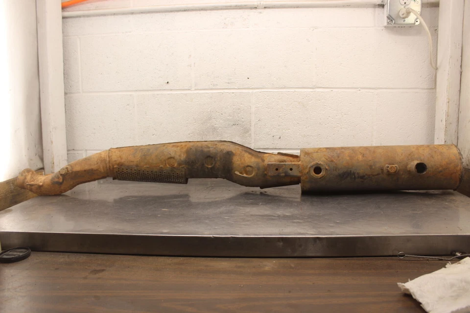 1996 POLARIS XPLORER 300 4 X 4 ВЫХЛОПНОЙ ТРУБЫ ГЛУШИТЕЛЬ СКОЛЬЖЕНИЯ НА КАНИСТРЕ ГЛУШИТЕЛЬ A183 - Изображение 2 из 4