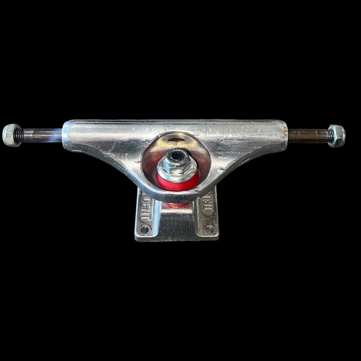 Supreme Independent Skateboard Truck Set (set of 2) Size 149 Supreme Independent Skateboard Truck Set (set of 2) Size 149