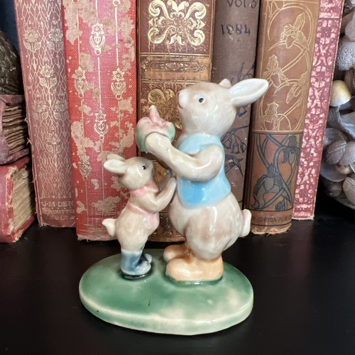 VTG Albert Kessler Sharing Acorn/Apple Ceramic Bunny Figurine Father Baby Bunny - Picture 1 of 13