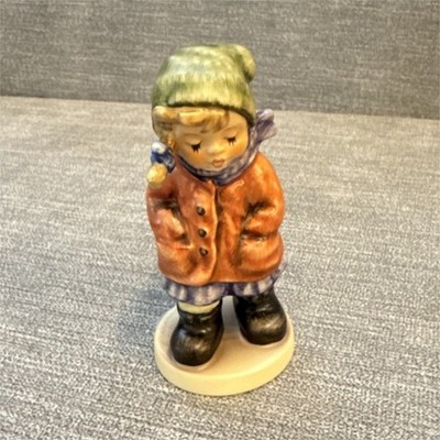 Goebel Hummel M.I. Hummel Winterzeit All Bundled Up Hand Painted 1995